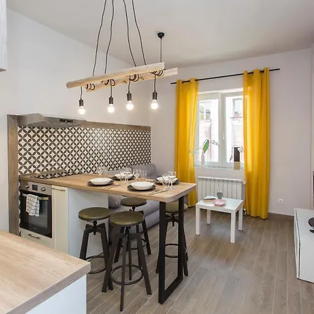 Apartment Sunny And Modern 1bdr In The Center Sofia