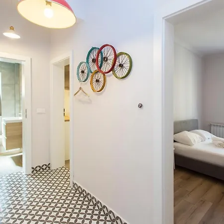 Sunny And Modern 1bdr In The Center * Sofia
